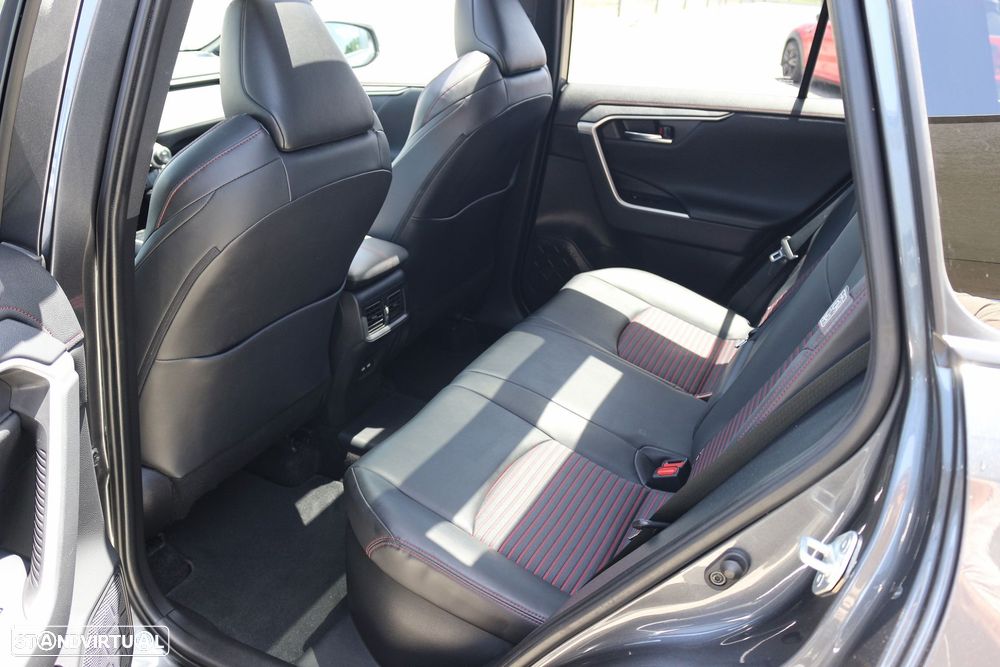 Toyota RAV4 2.5 HDF Plug-in Lounge AWD-i - 38