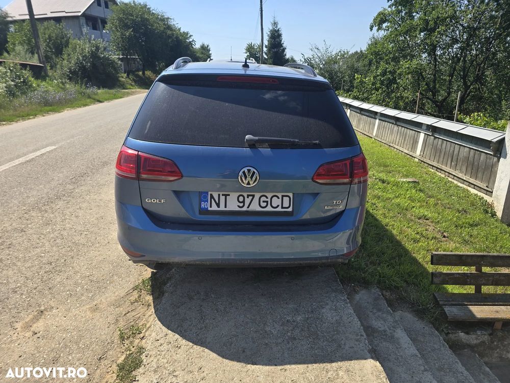 Volkswagen Golf - 5