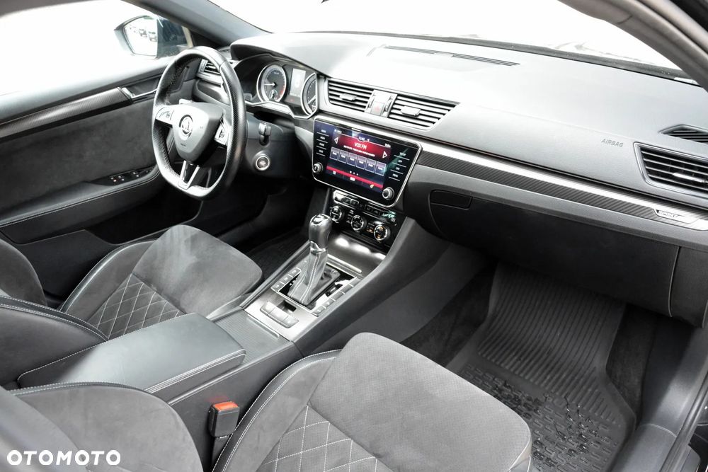 Skoda Superb 2.0 TDI SCR Sportline DSG - 14
