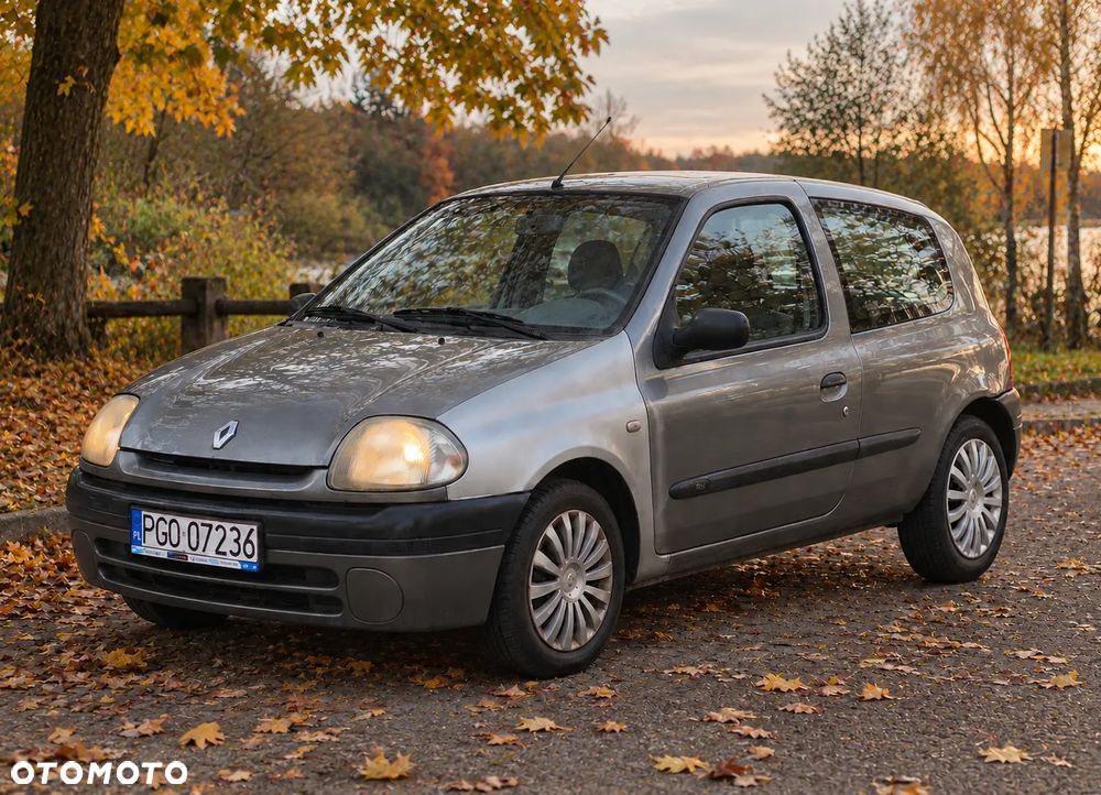 Renault Clio 1.2i RN - 3