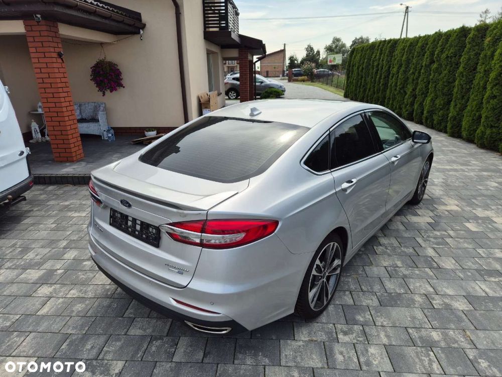 Ford Fusion 2.0 EcoBoost Titanium - 11