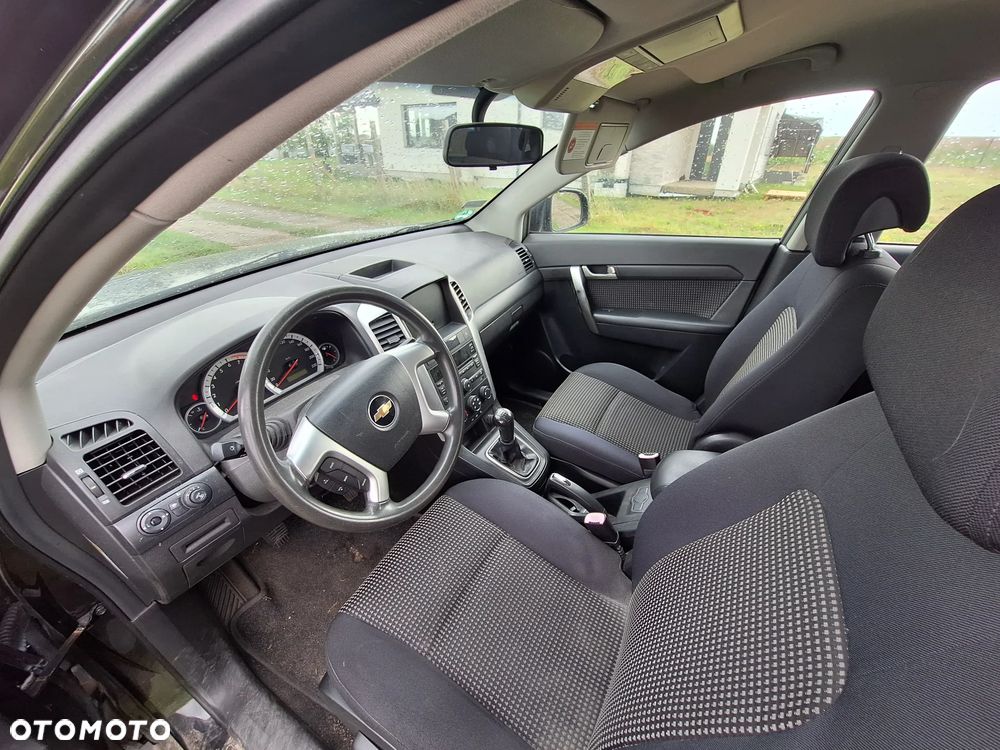 Chevrolet Captiva 2.4 LS 5os - 4