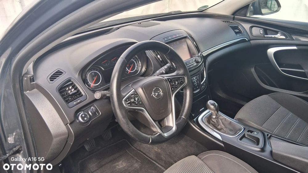 Opel Insignia 1.6 T Cosmo S&S - 10