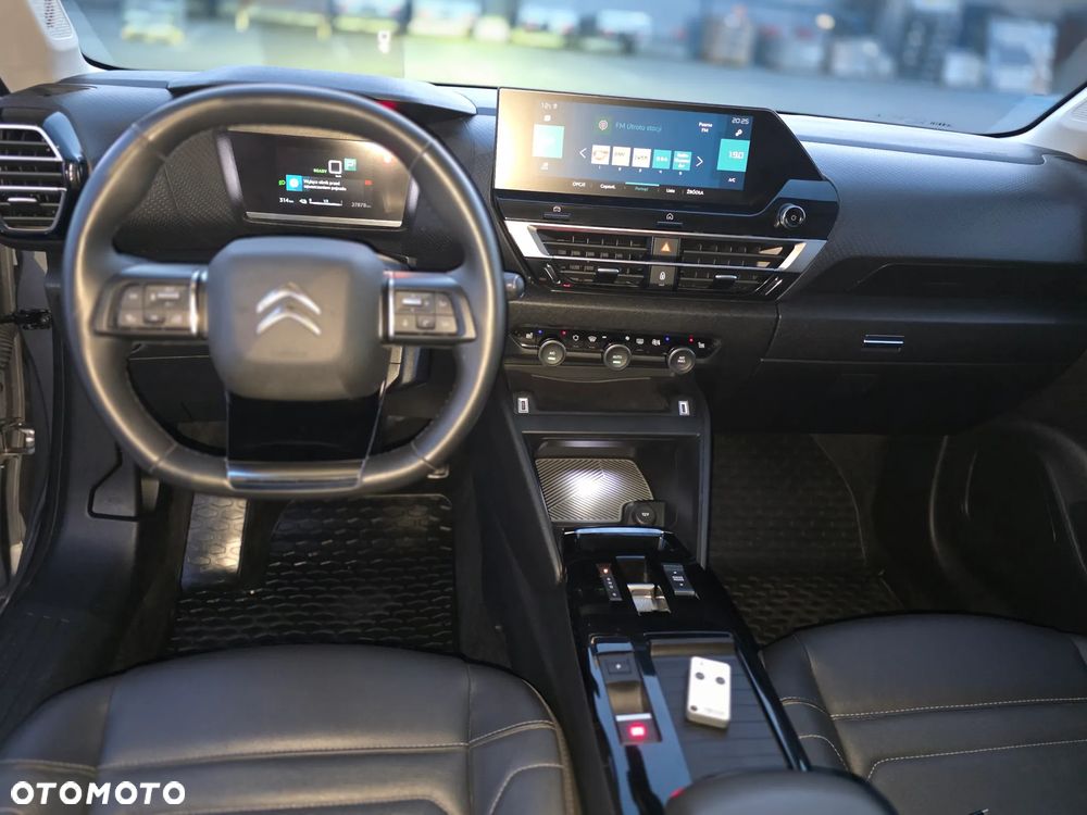 Citroën C4 EV136 50kWh Shine - 5