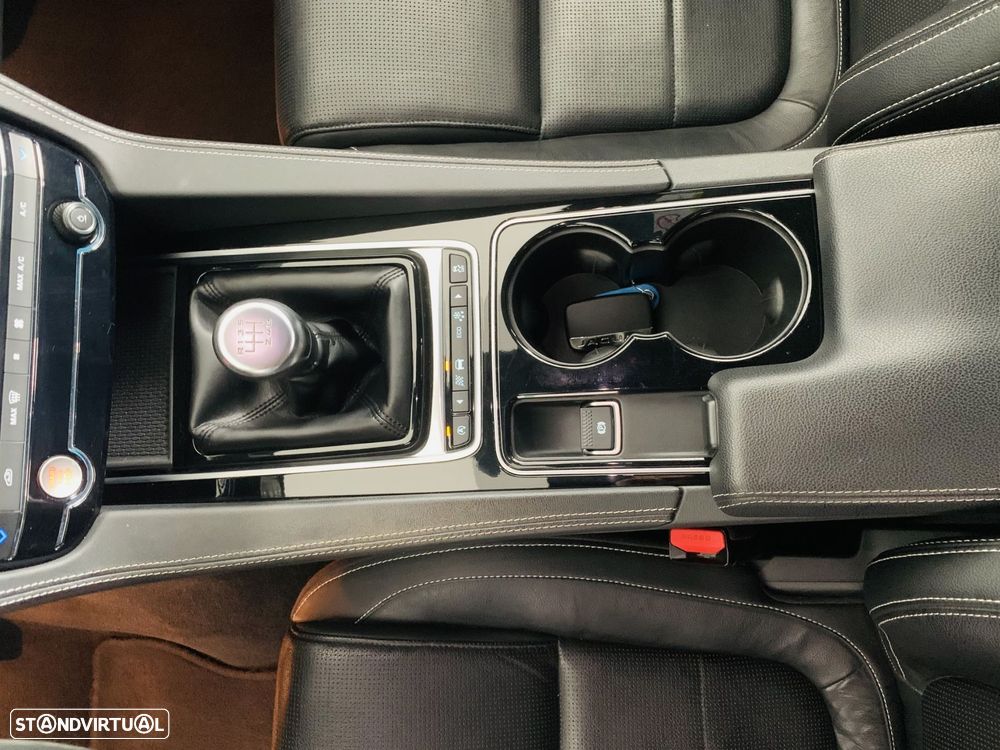 Jaguar F-Pace 2.0 i4D R-Sport AWD - 29