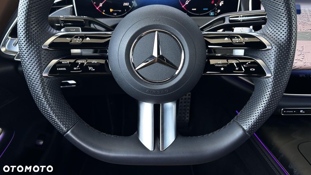Mercedes-Benz Klasa E 220 d mHEV 4-Matic AMG 9G-Tronic - 15