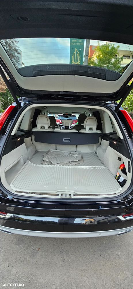Volvo XC 90 - 12