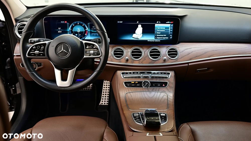 Mercedes-Benz Klasa E 220 d 4-Matic All-Terrain - 24
