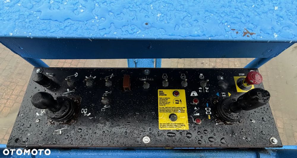Genie S-45 Zwyżka Podnośnik Teleskopowy terenowy 4x4 wysokość 16 m Silnik DEUTZ. Maszyna jak Nowa z Urzędu Norweskiego Komuny! 2016 rok. Spalinowo- elektryczna Zadbana. Zero luzów wycieków! Okazja! 2 x Sterowanie maszyną góra i dół. Przetwornica gniazdo 220 volt. Poziomowanie oraz obrót kosza! OKAZJA. Aktualna Dekra Do 2027 roku !!! - 10