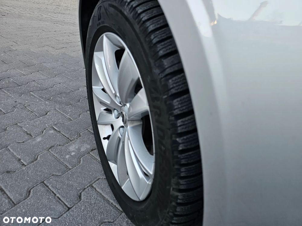 Volvo V60 T4 Momentum Pro - 7