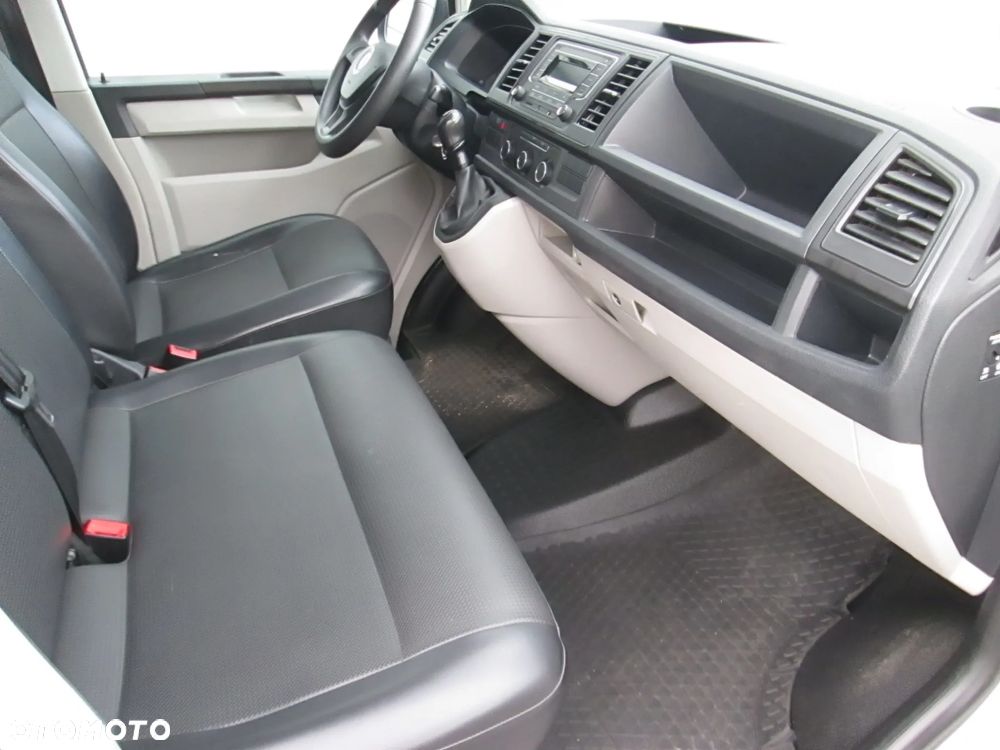 Volkswagen Transporter Brygadówka 6 osobowy - 13