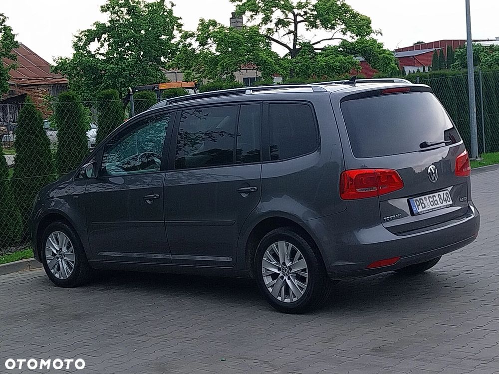 Volkswagen Touran 2.0 TDI Highline - 4