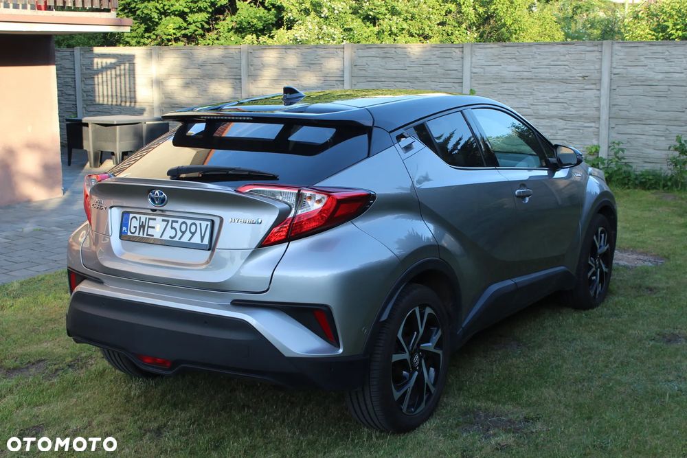 Toyota C-HR Business-Edition - 3