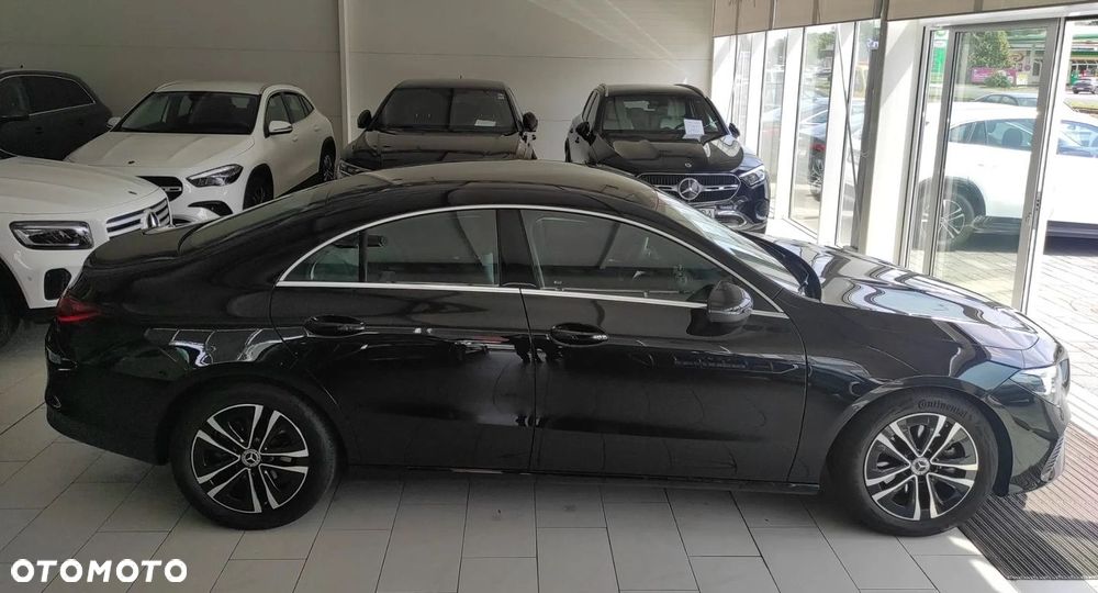 4x Felgi 17 OE m.in. do MERCEDES A W177 B W246 W247 CLA GLB ML V-Class W447 Viano Vito - A1774012900 - 4