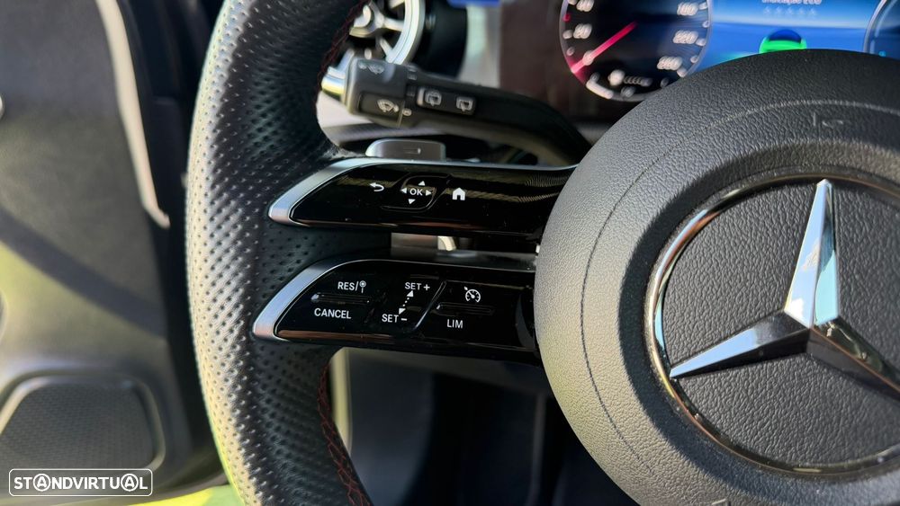 Mercedes-Benz A 250 e AMG Line - 26