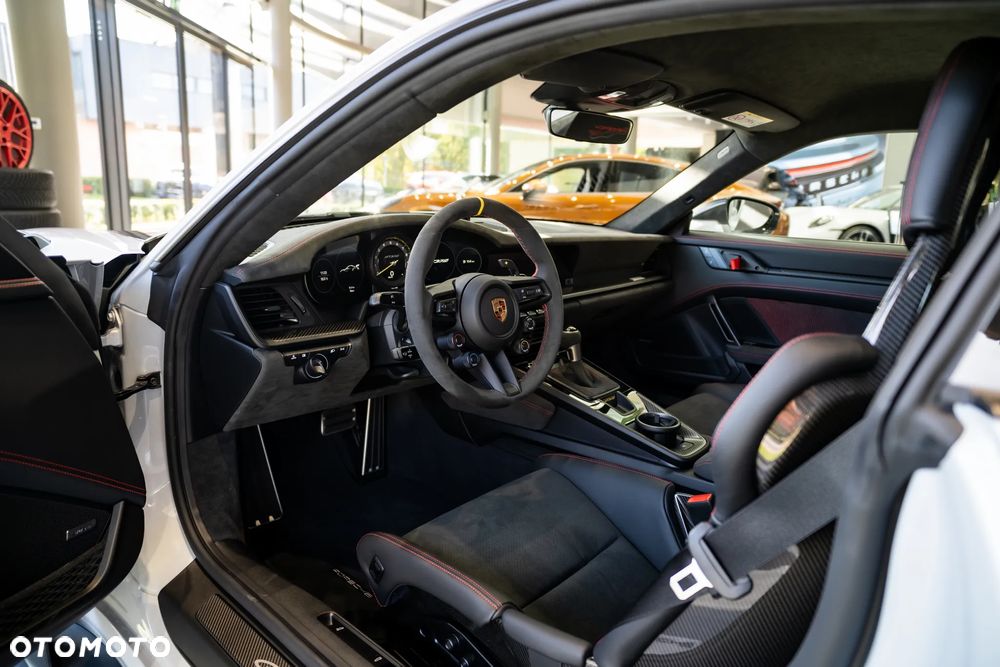 Porsche 911 GT3 RS - 9