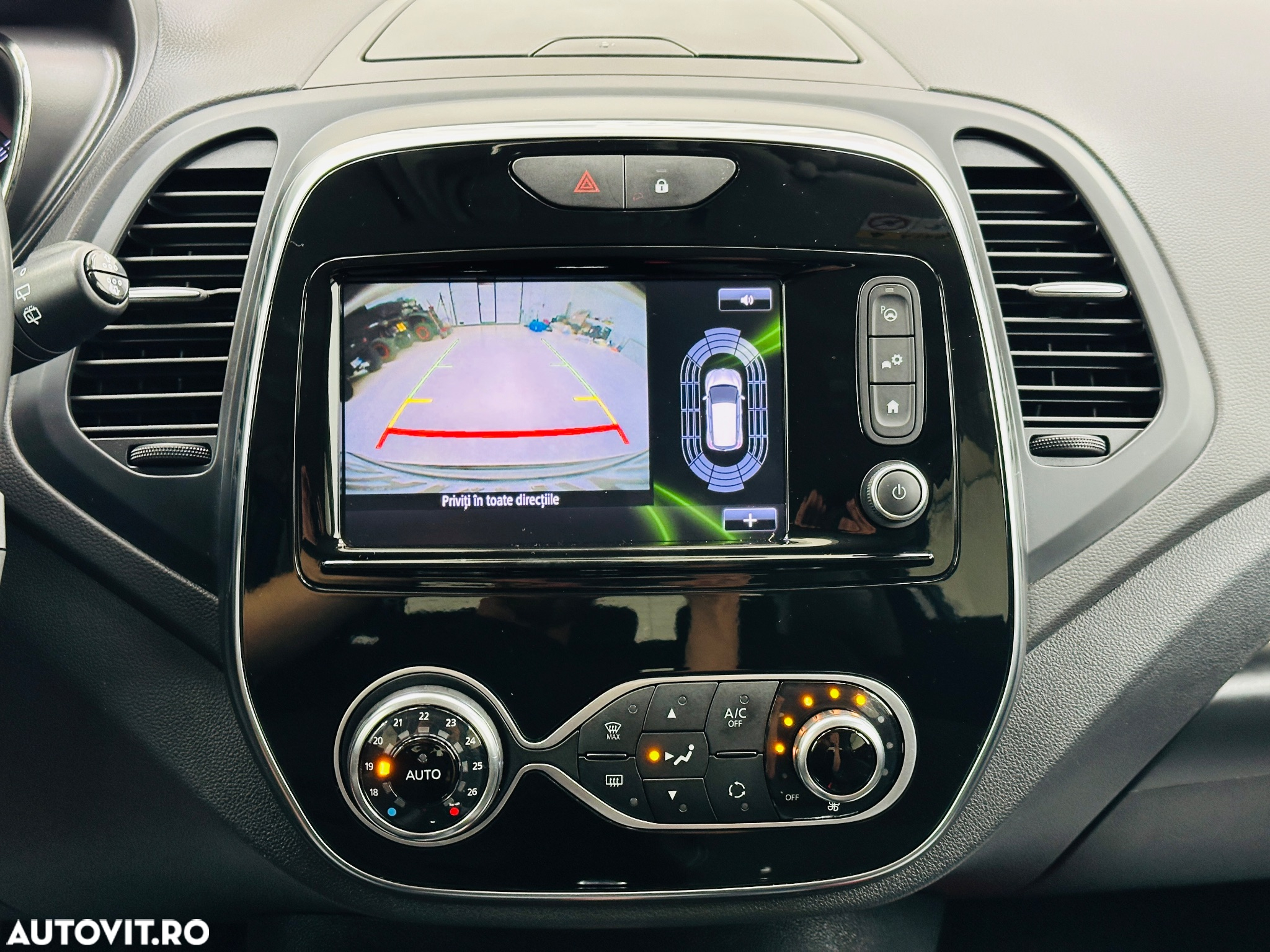 Renault Captur - 29
