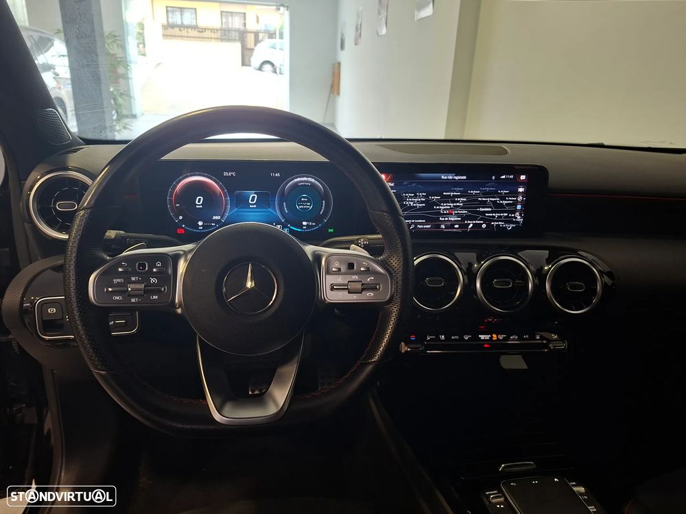Mercedes-Benz A 250 e AMG Line - 7