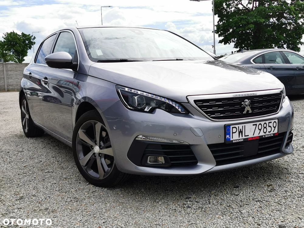 Peugeot 308 - 1