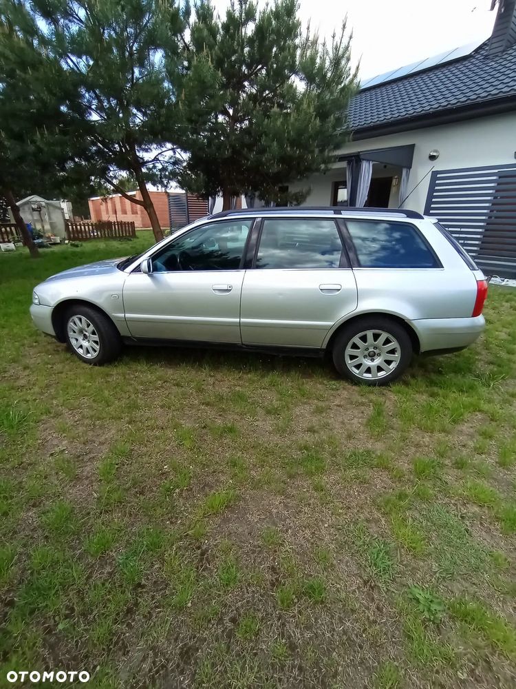 Audi A4 Avant - 9