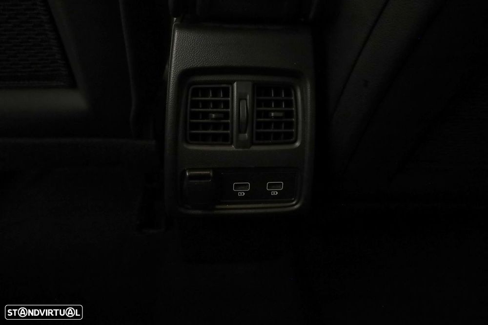 Renault Captur 1.0 TCe Techno Bi-Fuel - 25