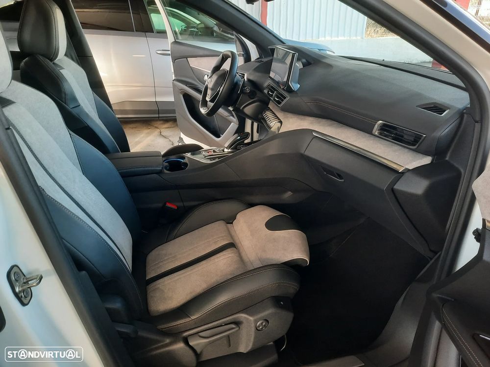 Peugeot 3008 1.6 Hybrid GT Pack e-EAT8 - 46