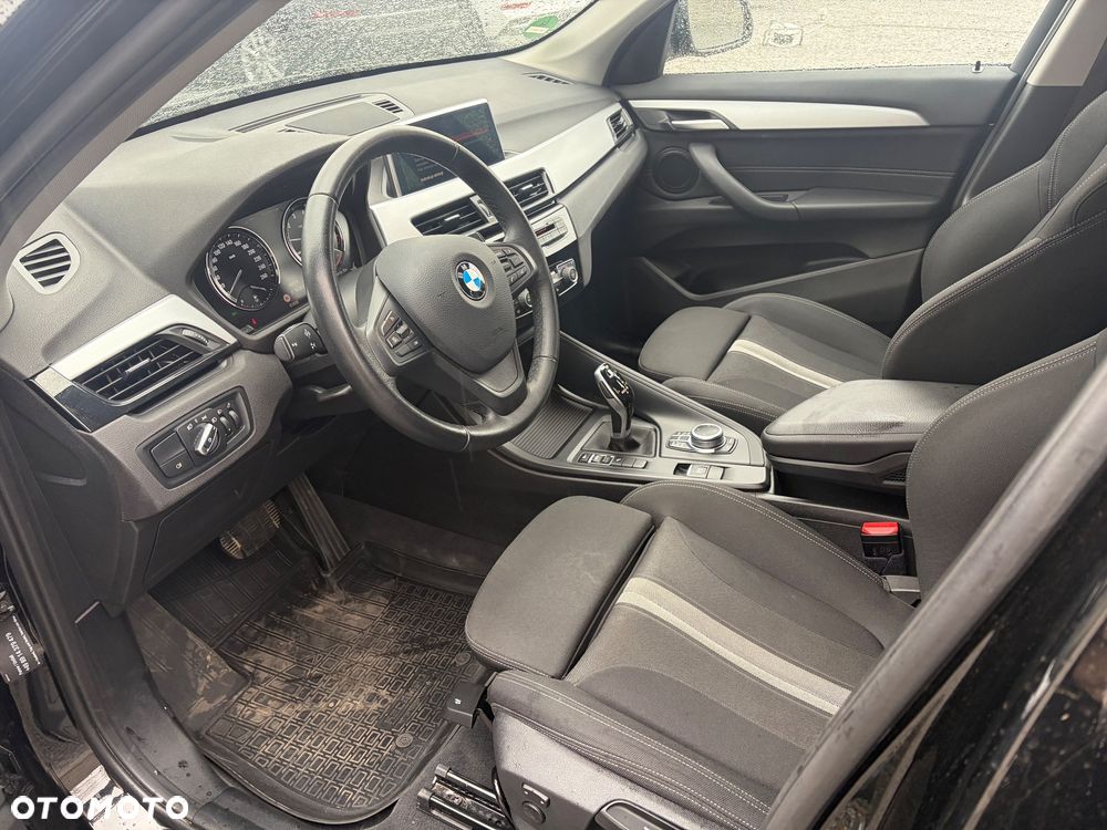 BMW X1 sDrive20i GPF Advantage sport - 11