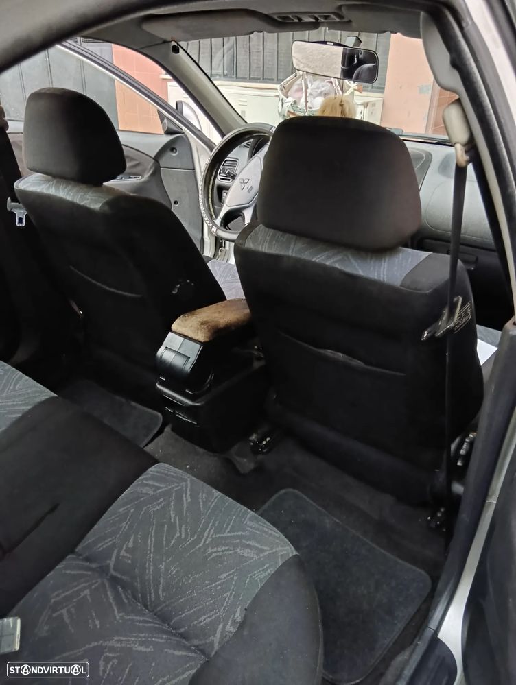 Mitsubishi Carisma HB 1.6 Comfort - 7