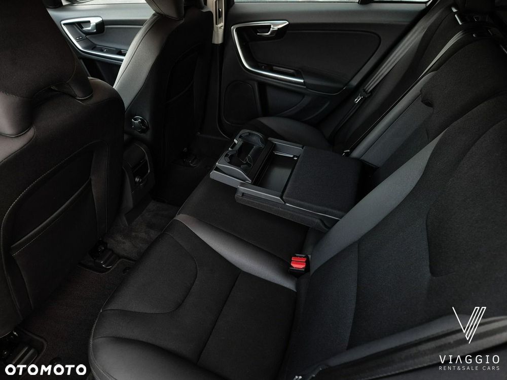 Volvo V60 - 22