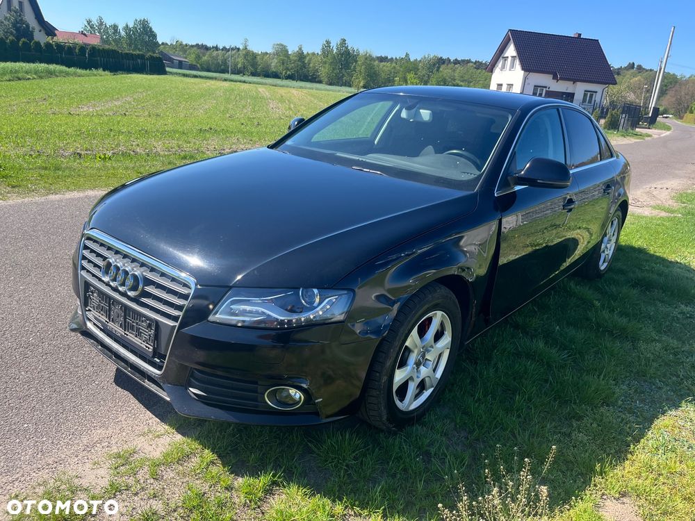 Audi A4 - 1