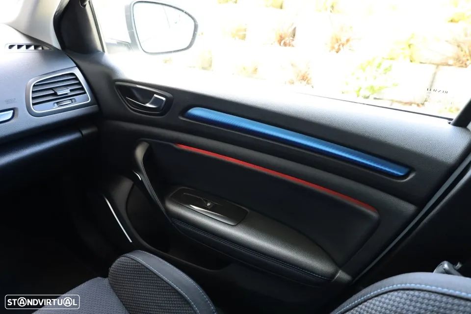 Renault Mégane 1.5 Blue dCi GT Line - 29