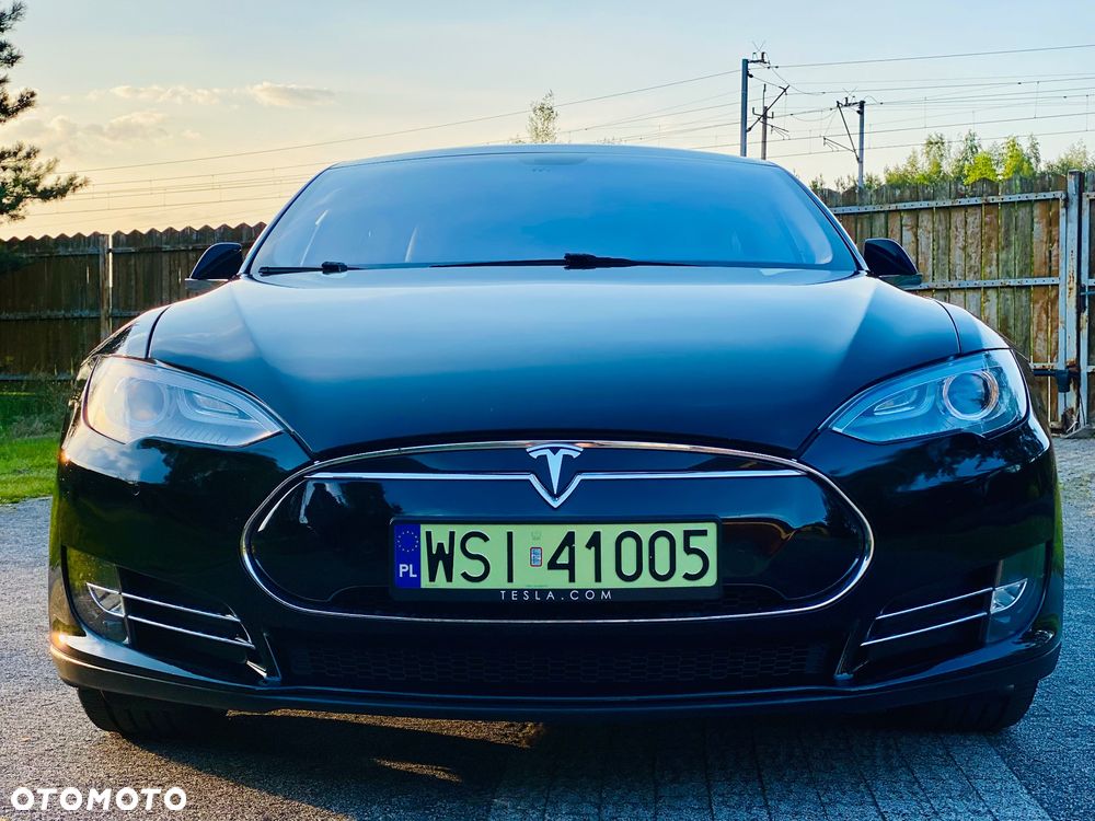 Tesla Model S Performance - 6