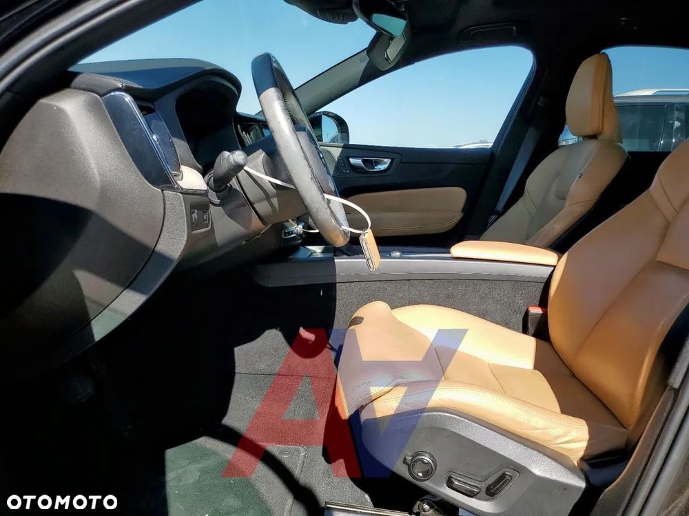 Volvo XC 60 T5 AWD Inscription - 7