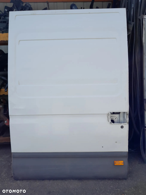 Drzwi boczne Iveco Daily 2010r