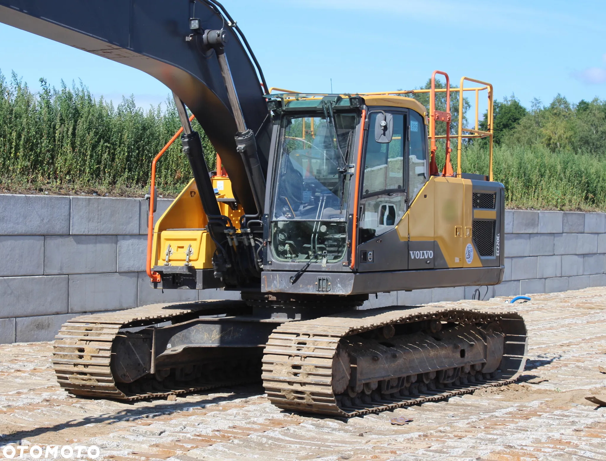 Volvo EC220EL - 7