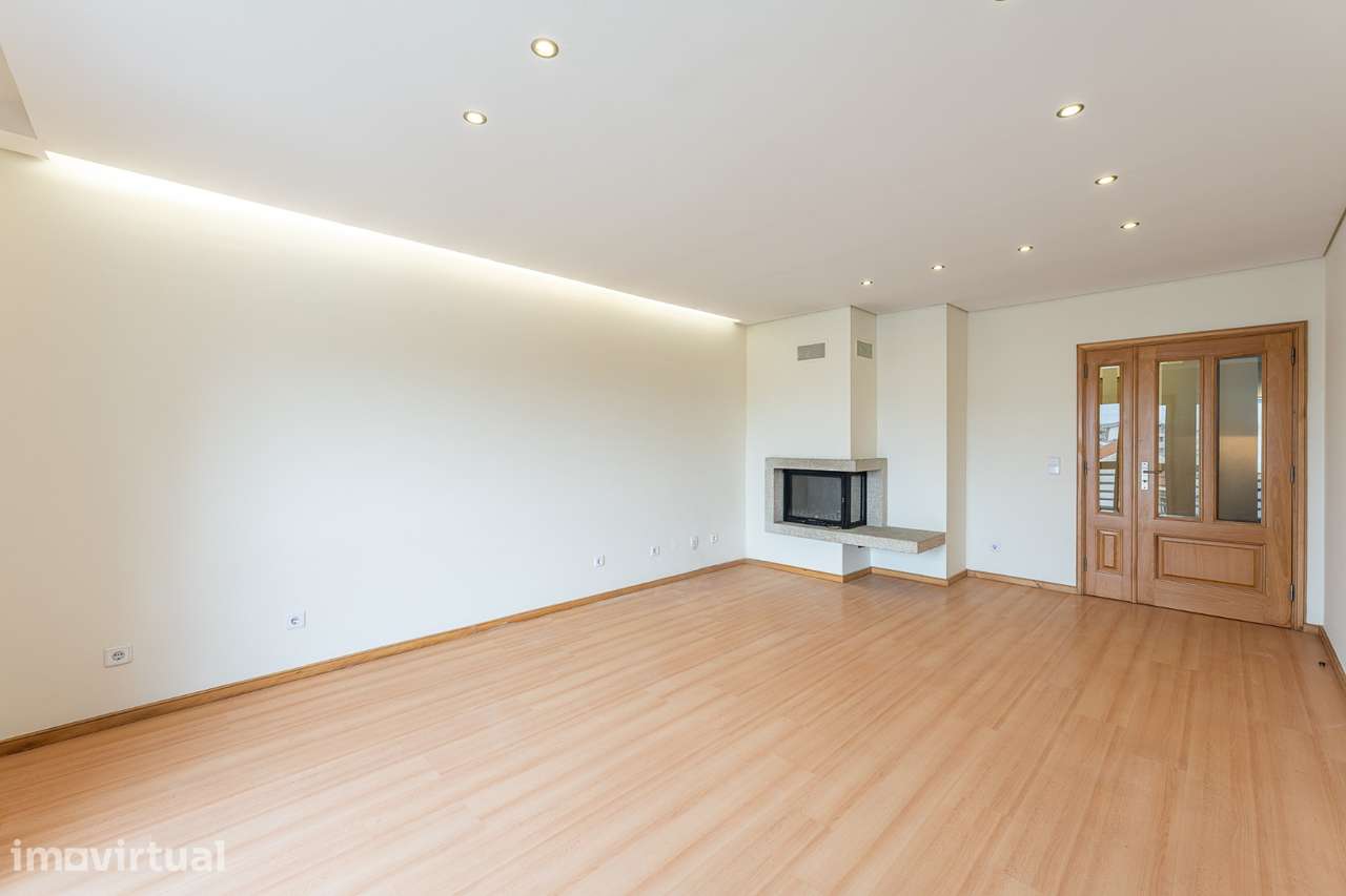 Apartamento, 90 m², Gondomar (São Cosme), Valbom e Jovim - Grande imagem: 3/32
