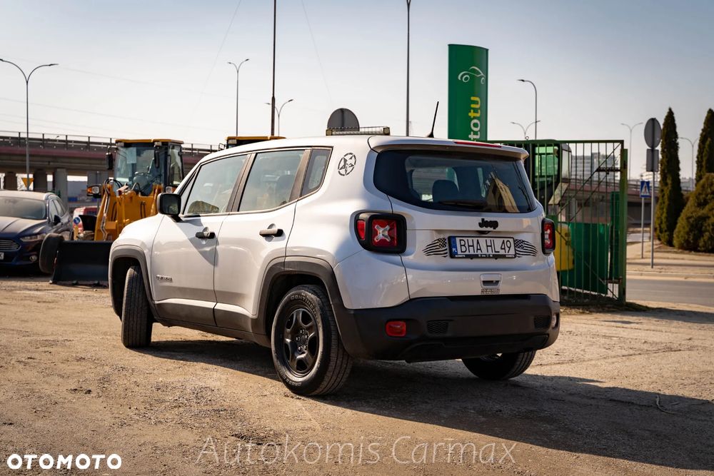 Jeep Renegade - 10