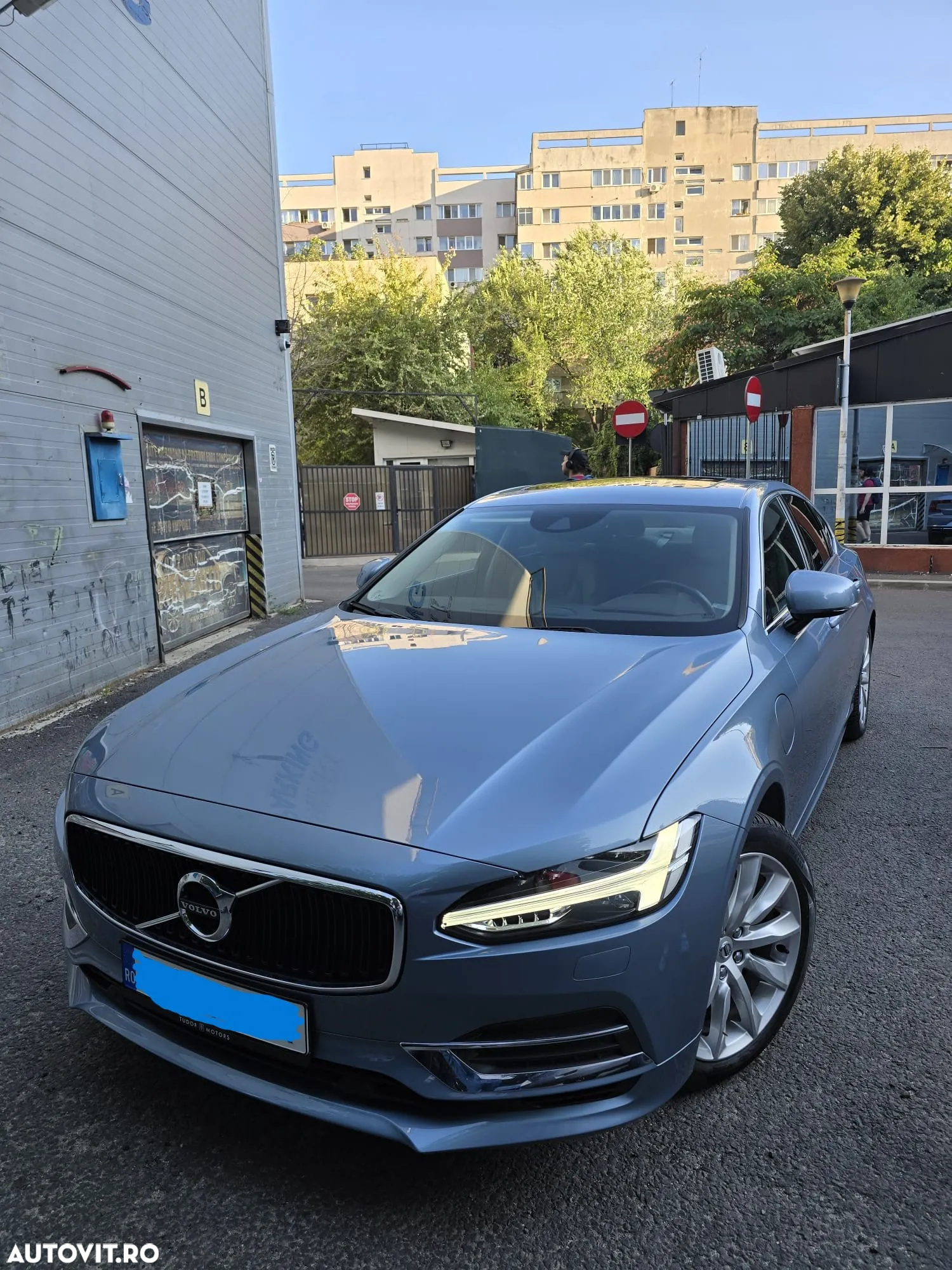 Volvo S90 T8 Twin Engine AWD Geartronic Momentum - 7