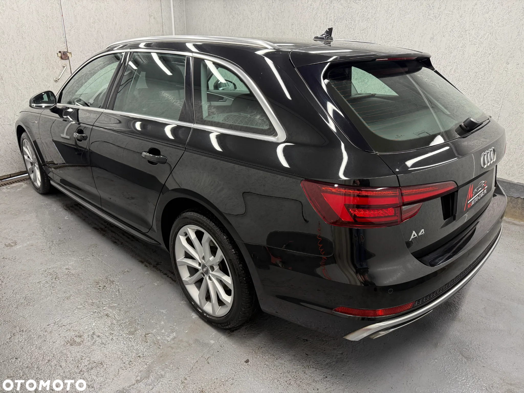 Audi A4 Avant 40 TDI S tronic S line - 13