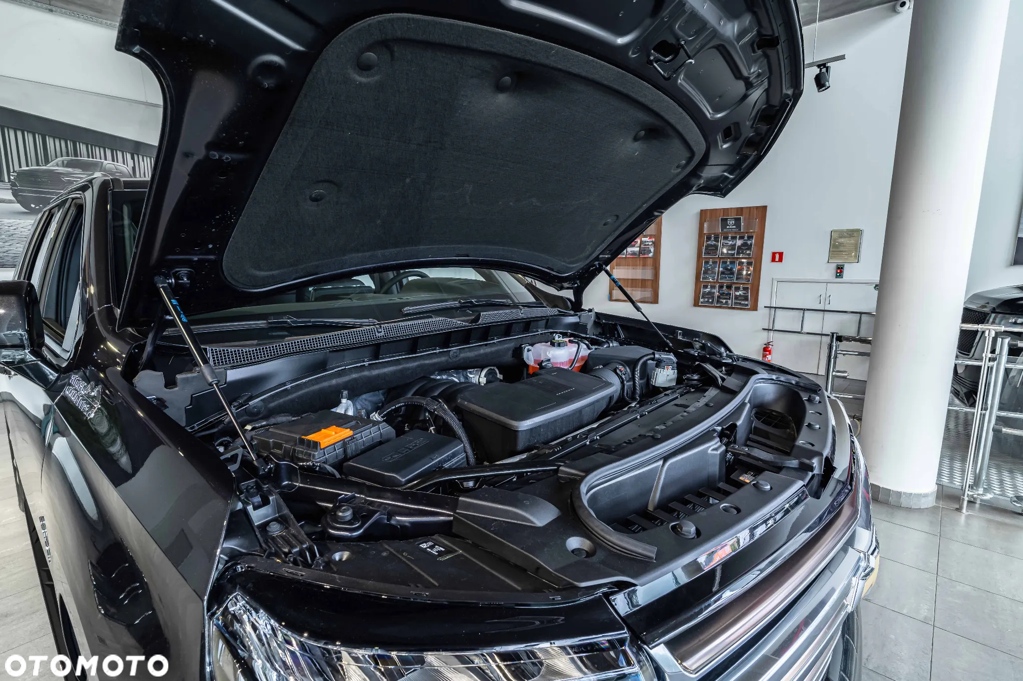 Chevrolet Tahoe - 10