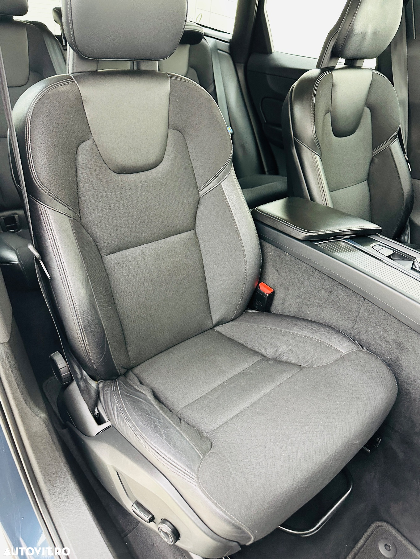 Volvo XC 60 D4 AWD Momentum - 18