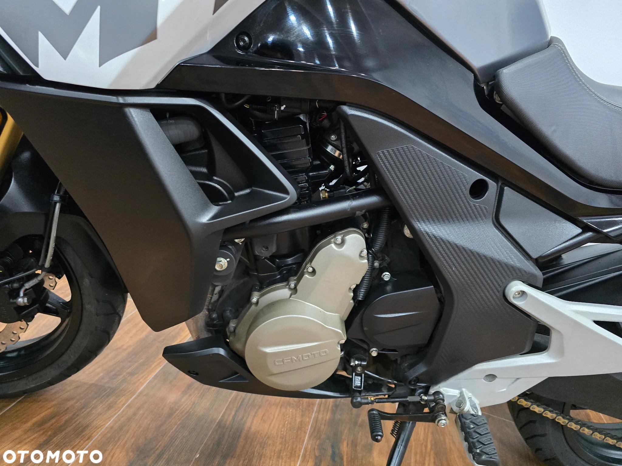 CFMoto MT - 30
