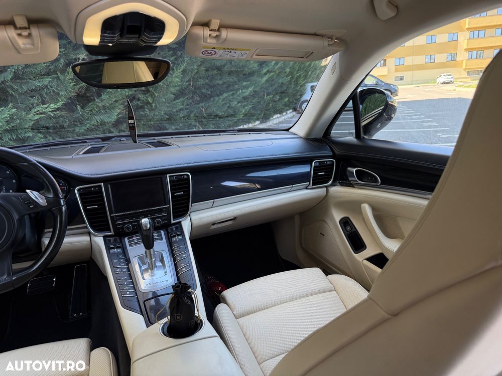 Porsche Panamera 3.0 Tiptronic S - 14