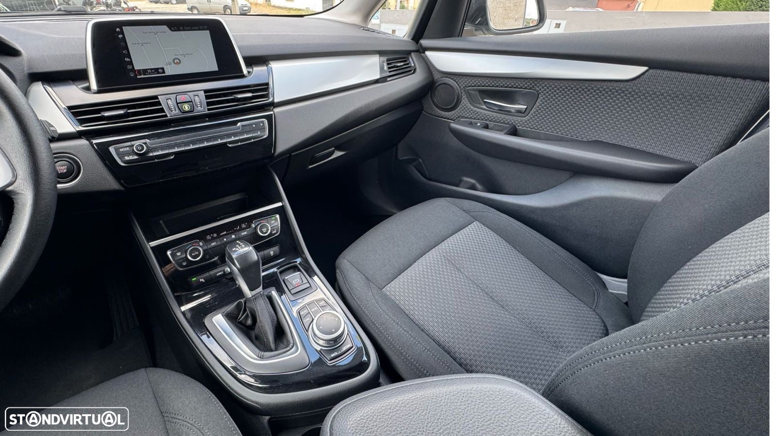 BMW 225xe Active Tourer - 17