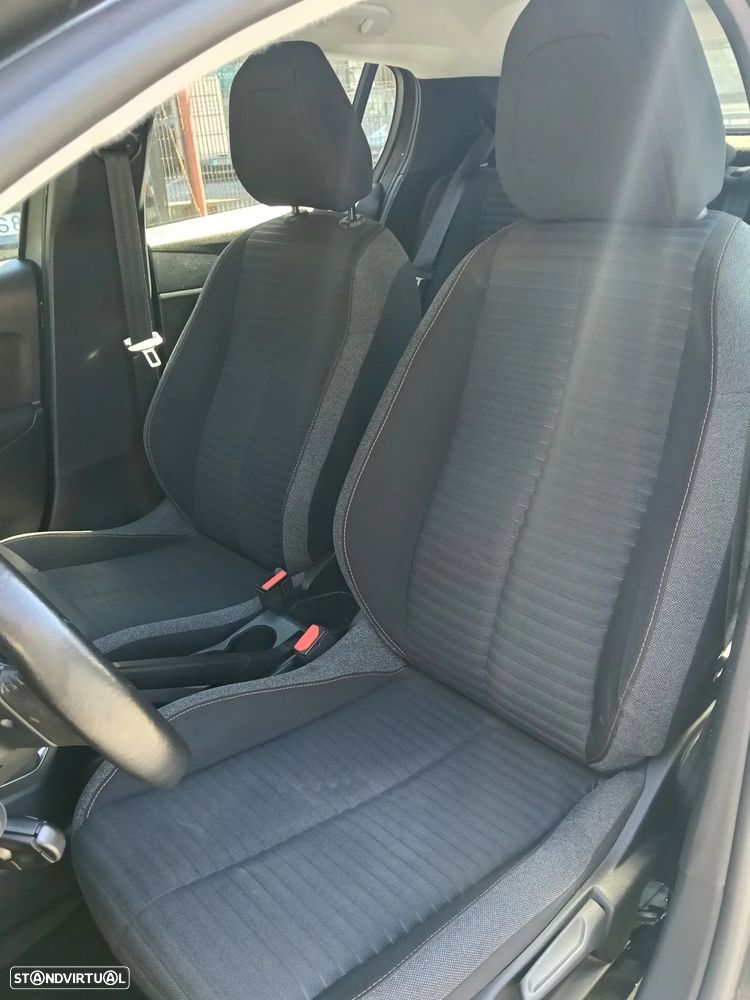 Peugeot 208 1.2 PureTech Active - 11
