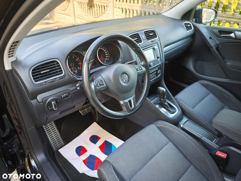 Volkswagen Golf - 28