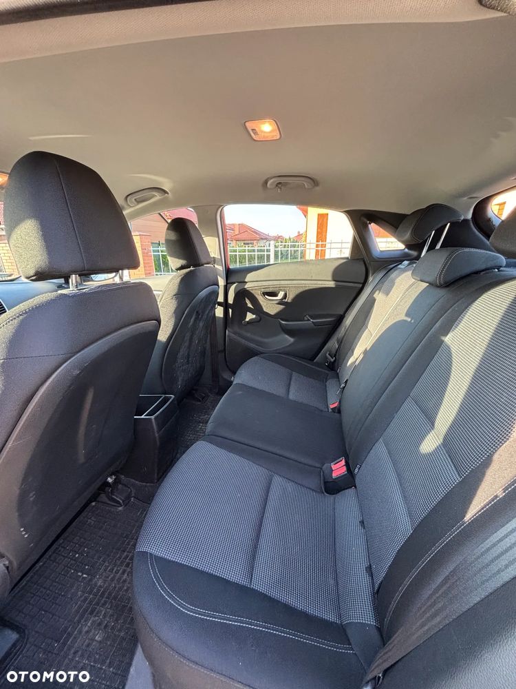 Hyundai i30 1.4 Classic - 7