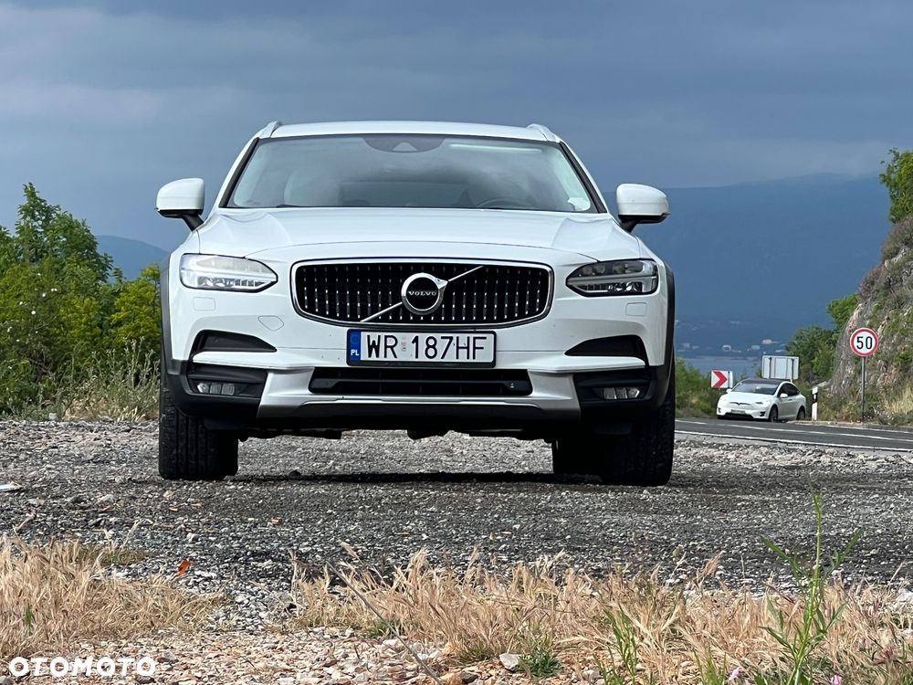 Volvo V90 Cross Country D4 AWD - 33