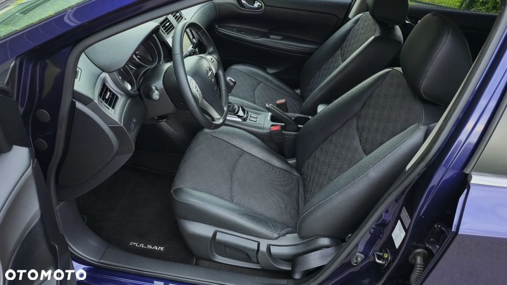 Nissan Pulsar 1.2 DIG-T Tekna EU6 - 32