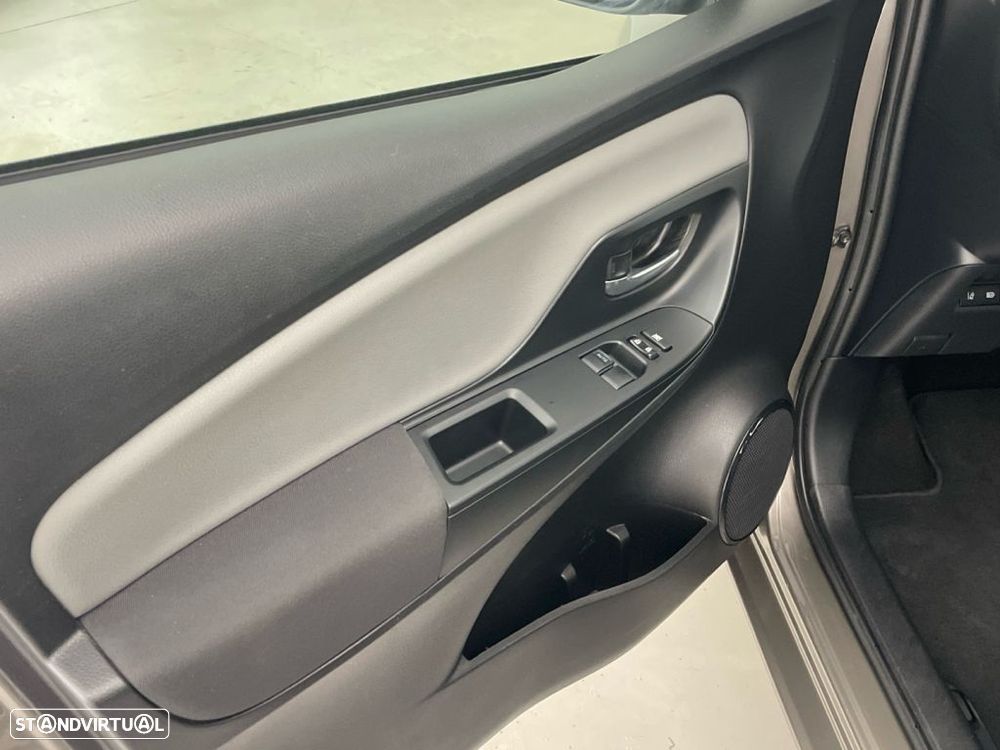 Toyota Yaris 1.5 HSD Active - 16